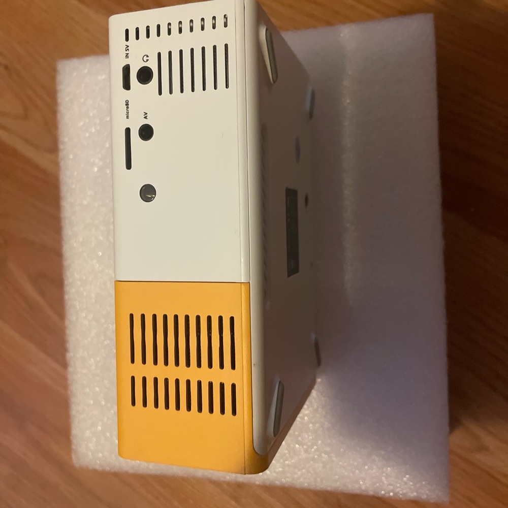 LED projector - Picture 4 of 8